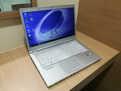 Review Laptop Panasonic Cf-LX5 vs Fujitsu Lifebook 746
