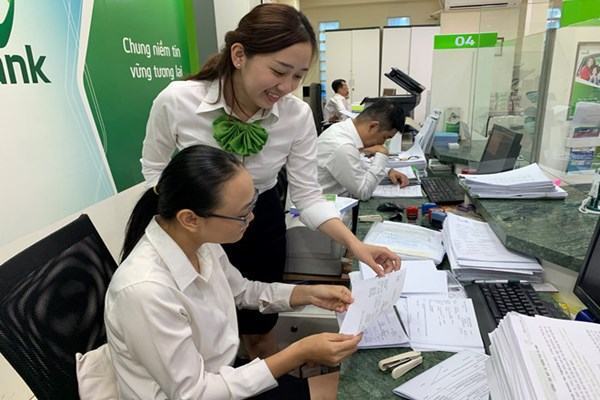 Lương nhân sự tại Vietcombank có cao không ?
