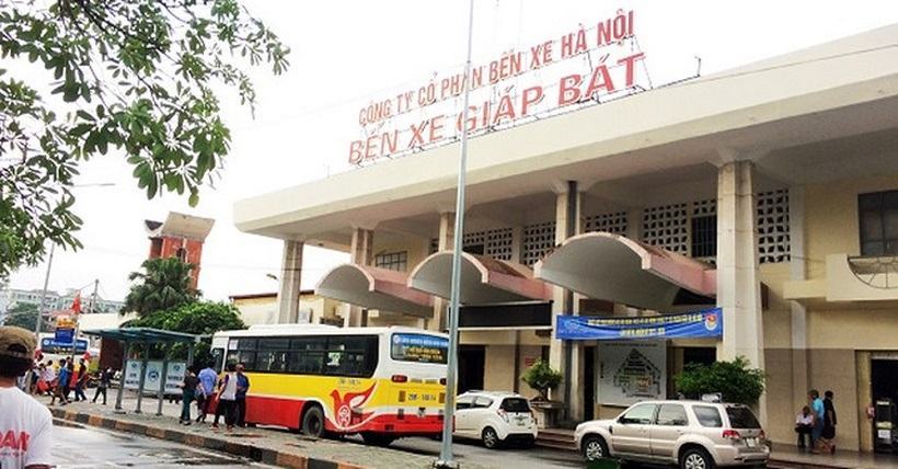 Xe khách chạy tuyến Giáp Bát - Quảng Ninh