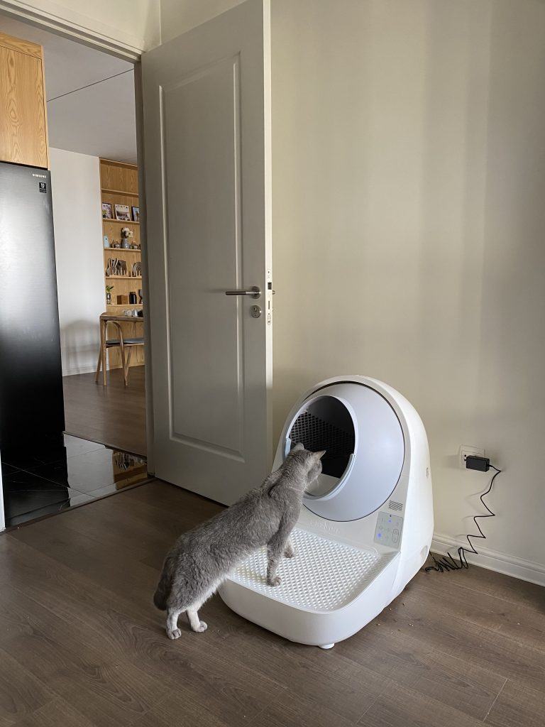 Review về máy dọn vệ sinh cho mèo- ưu - nhược - 