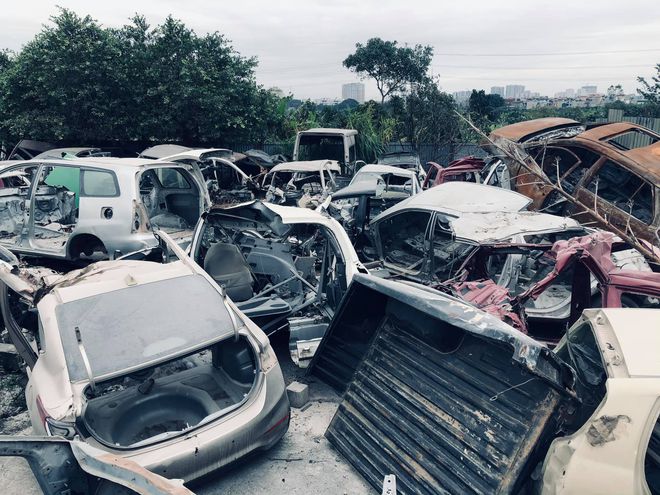 Nơi này tập kết các loại xe từ các vụ tai nạn tại Việt Nam, Khám phá một nghĩa địa xe tại Việt Nam ?