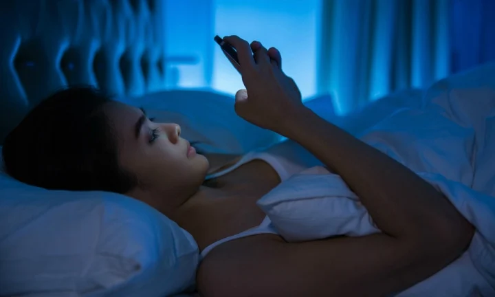 Điện thoại khiến giấc ngủ của bạn trở nên tồi tệ hơn như thế nào?