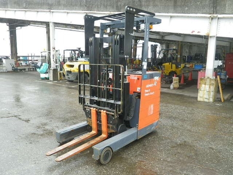 Xe nâng Toyota có tốt không? Đánh giá chi tiết từ thực tế sử dụng